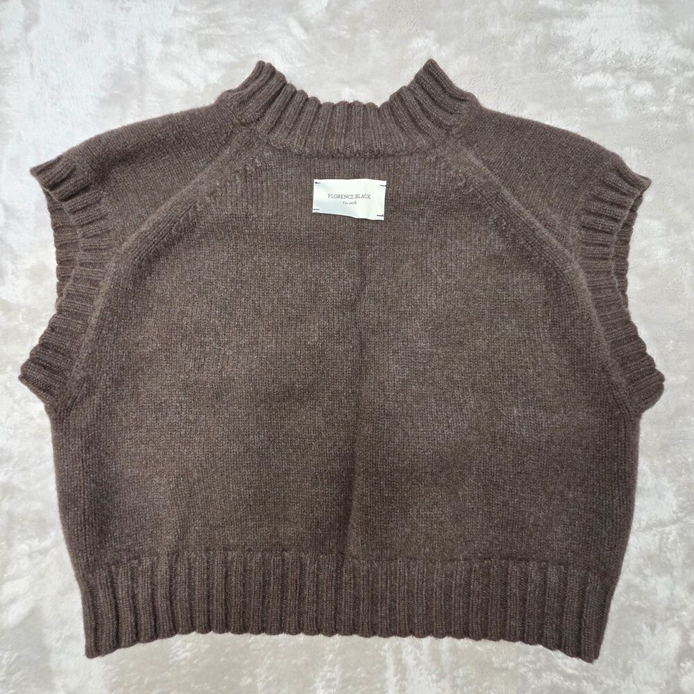 Florence Black Lambswool Knit Vest Brown XL Made in Scotland Unisex - Picture 2 of 7